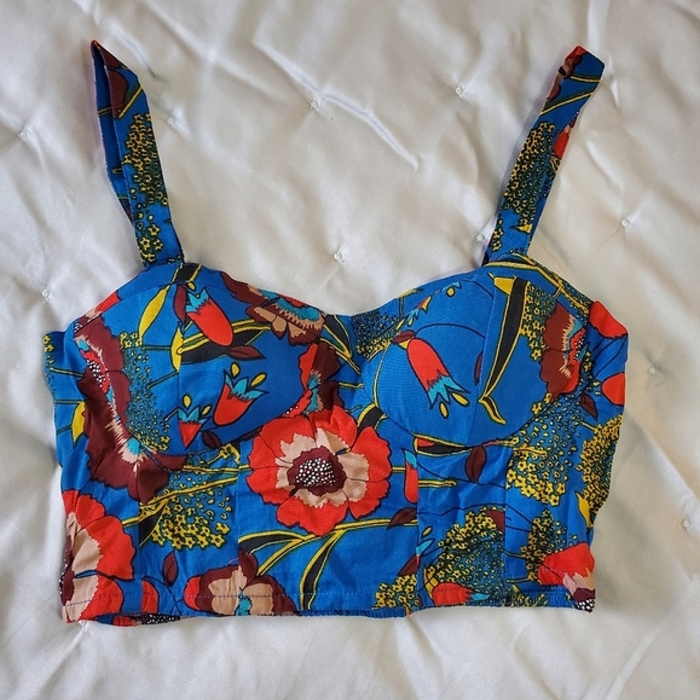 New BOG COLLECTIVE Vibrant Floral Vintage Style Semi Crop Top